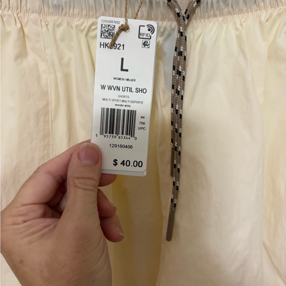 Adidas Cream Athletic Shorts Lightweight Elastic Waist - Picture 3 of 3